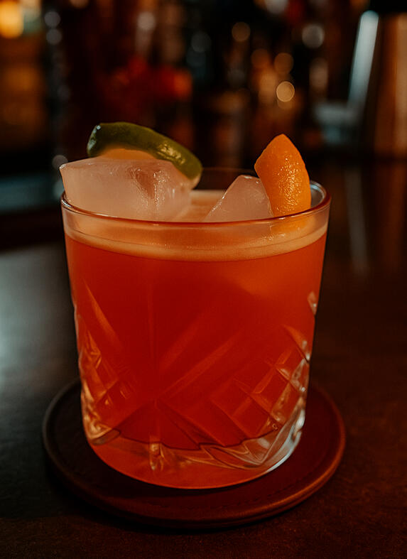 LiquidChef, Mauritius mobile bar, cocktail catering Mauritius, luxury bar service, event bartenders, wedding bar Mauritius, private party cocktails, professional bartenders Mauritius, premium cocktail service, bespoke cocktails, mobile cocktail bar Mauriti